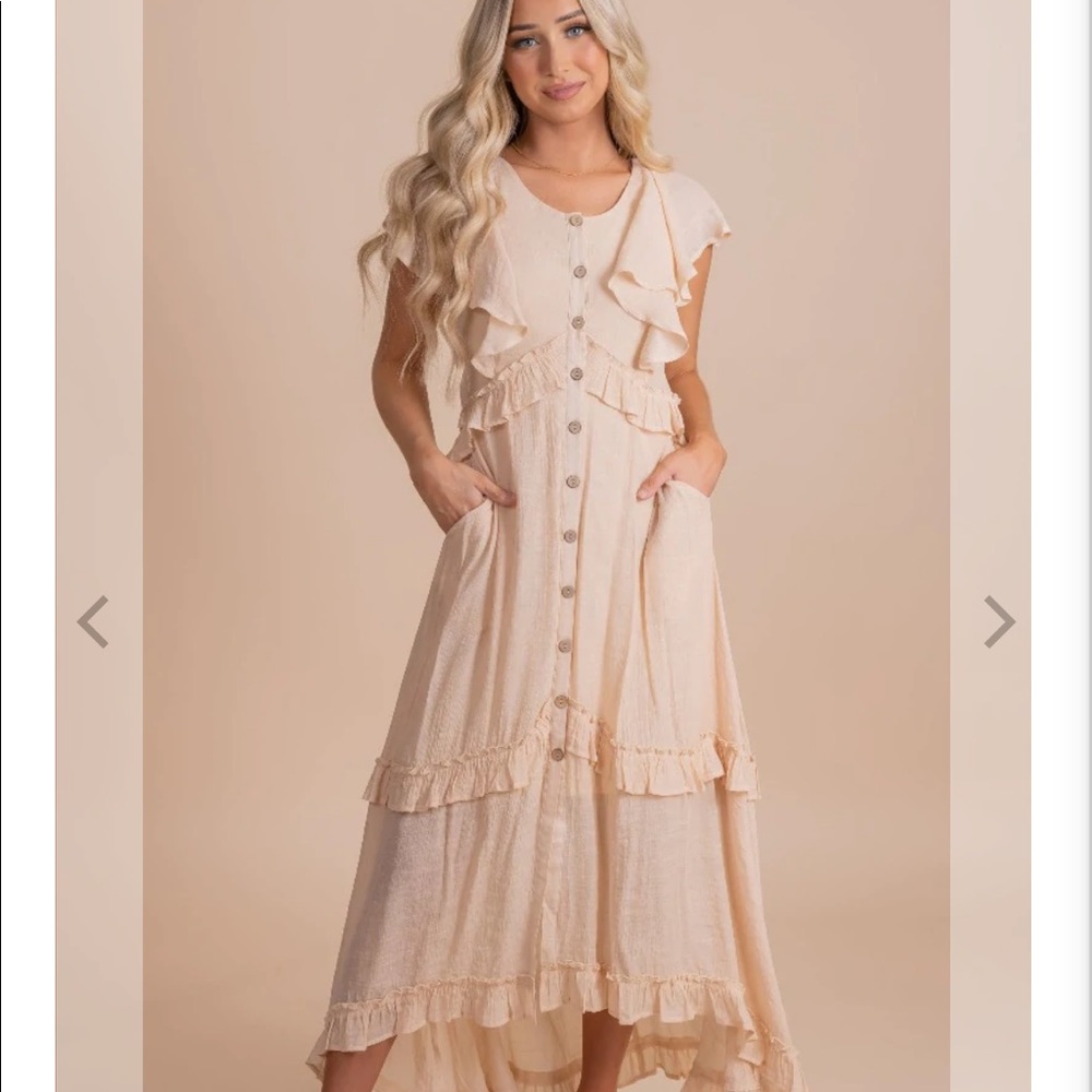 Off white maxi dress, never worn